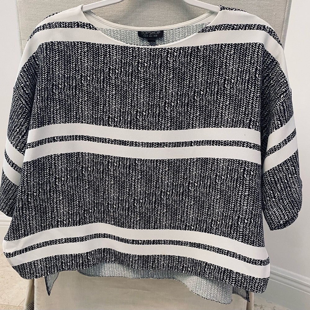TOPSHOP SHORT SLEEVE PRINTED TOP